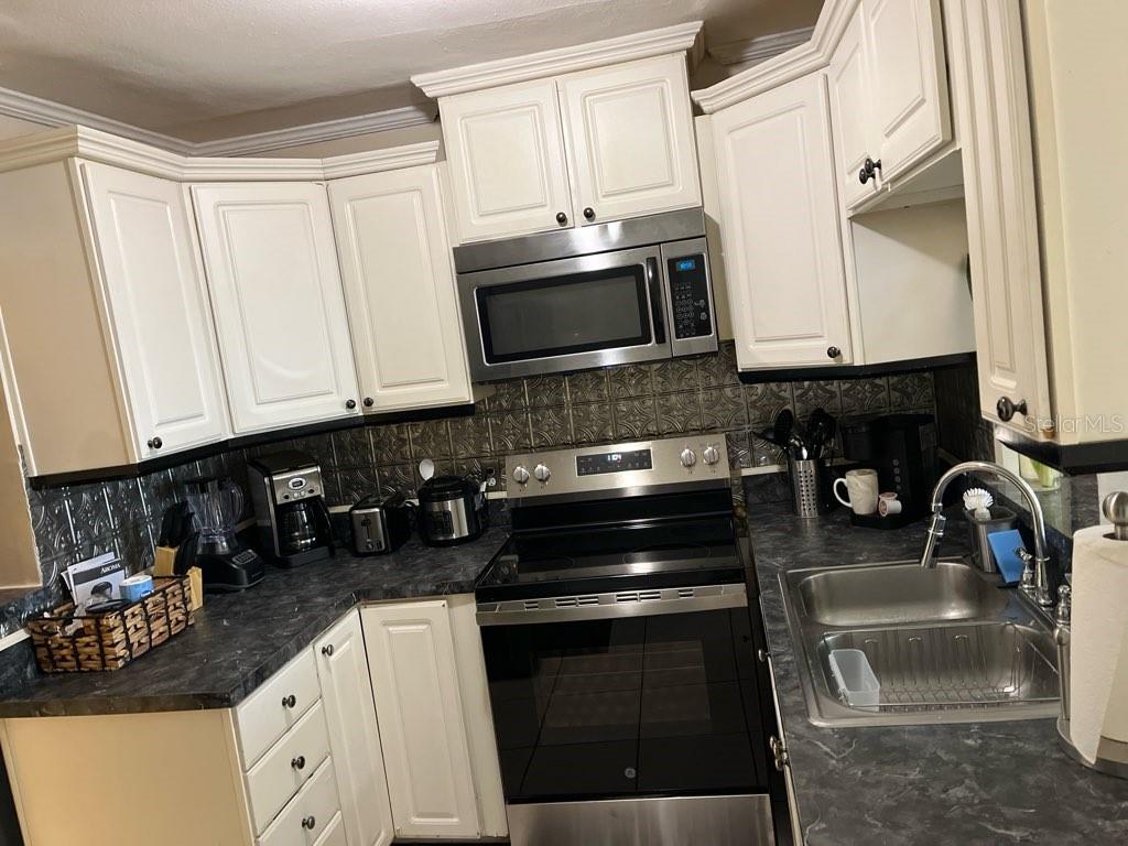 2717 W STATE ST — photo 42
