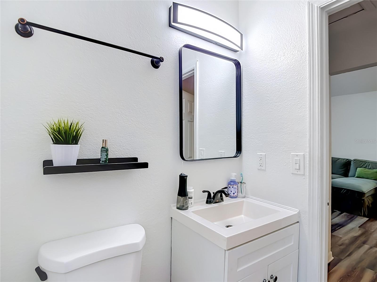 7309 N HUNTLEY AVE — photo 36