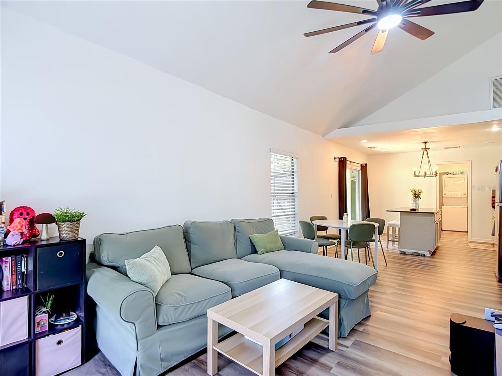 7309 N HUNTLEY AVE — photo 9