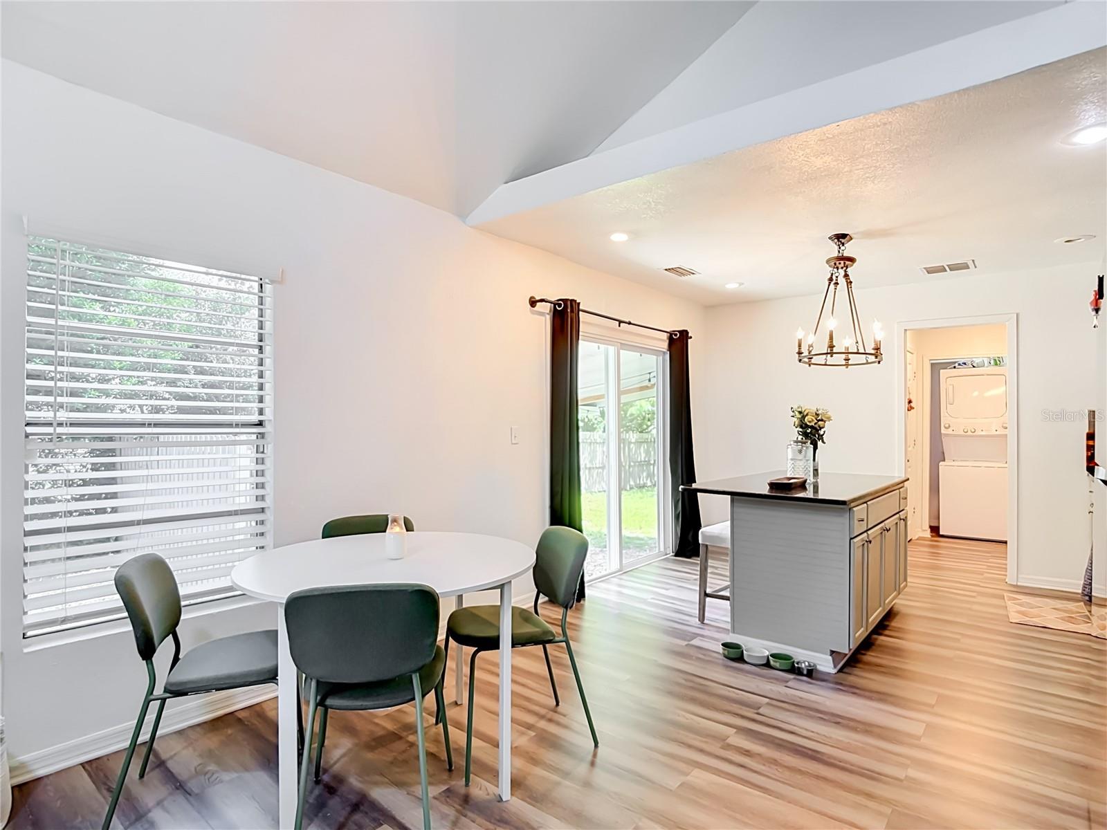 7309 N HUNTLEY AVE — photo 16