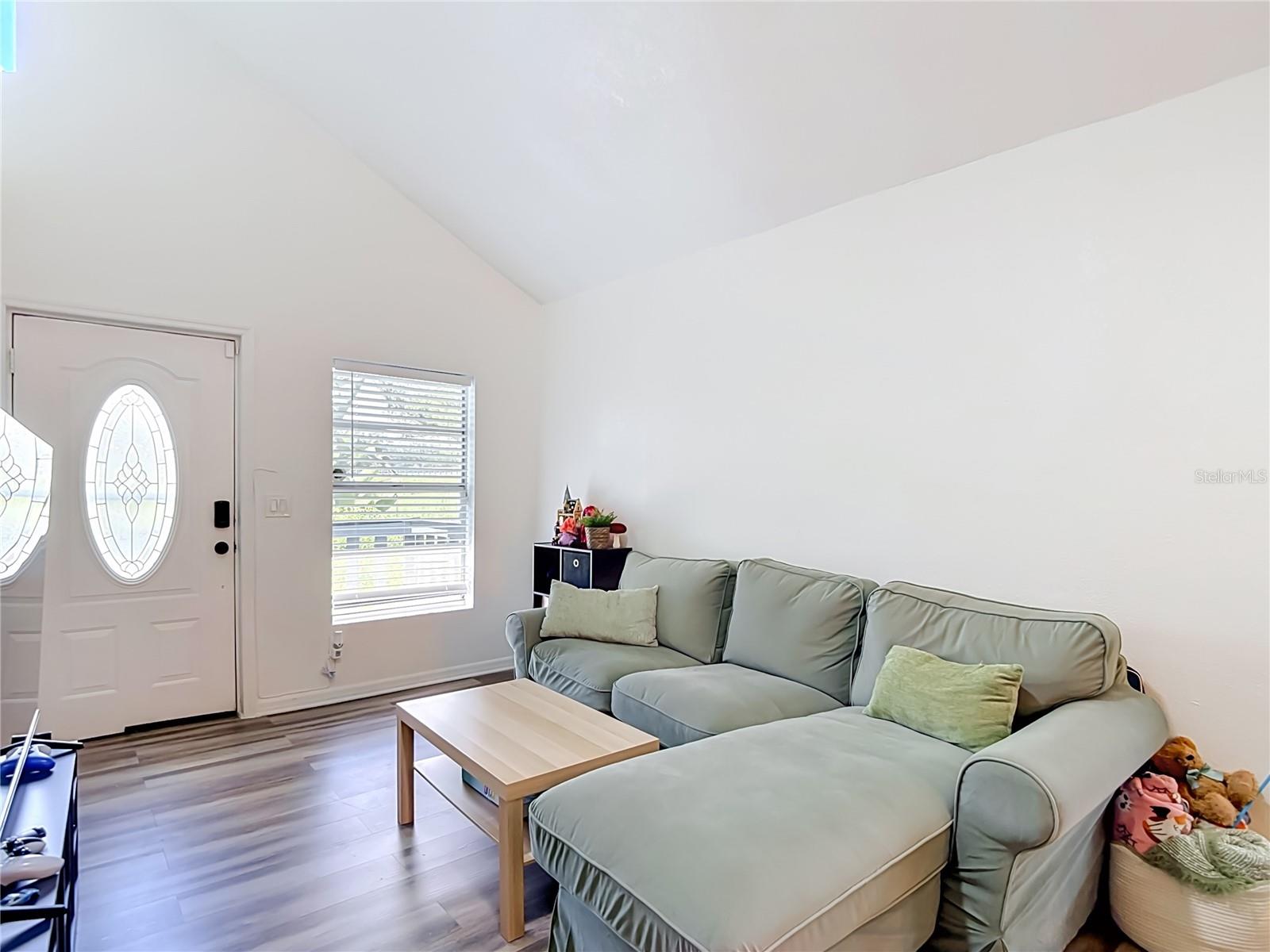 7309 N HUNTLEY AVE — photo 14