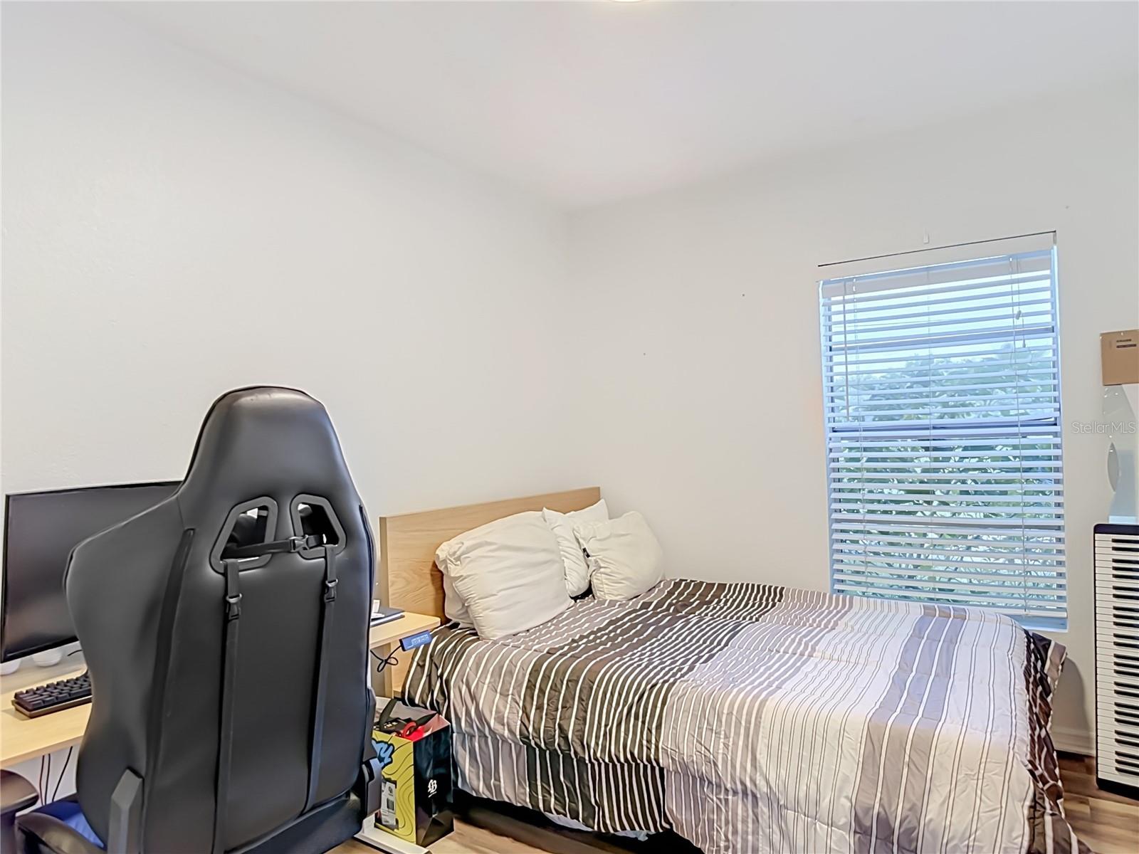 7309 N HUNTLEY AVE — photo 31