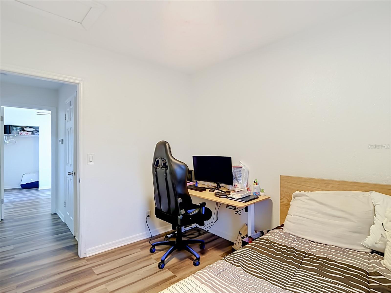 7309 N HUNTLEY AVE — photo 33