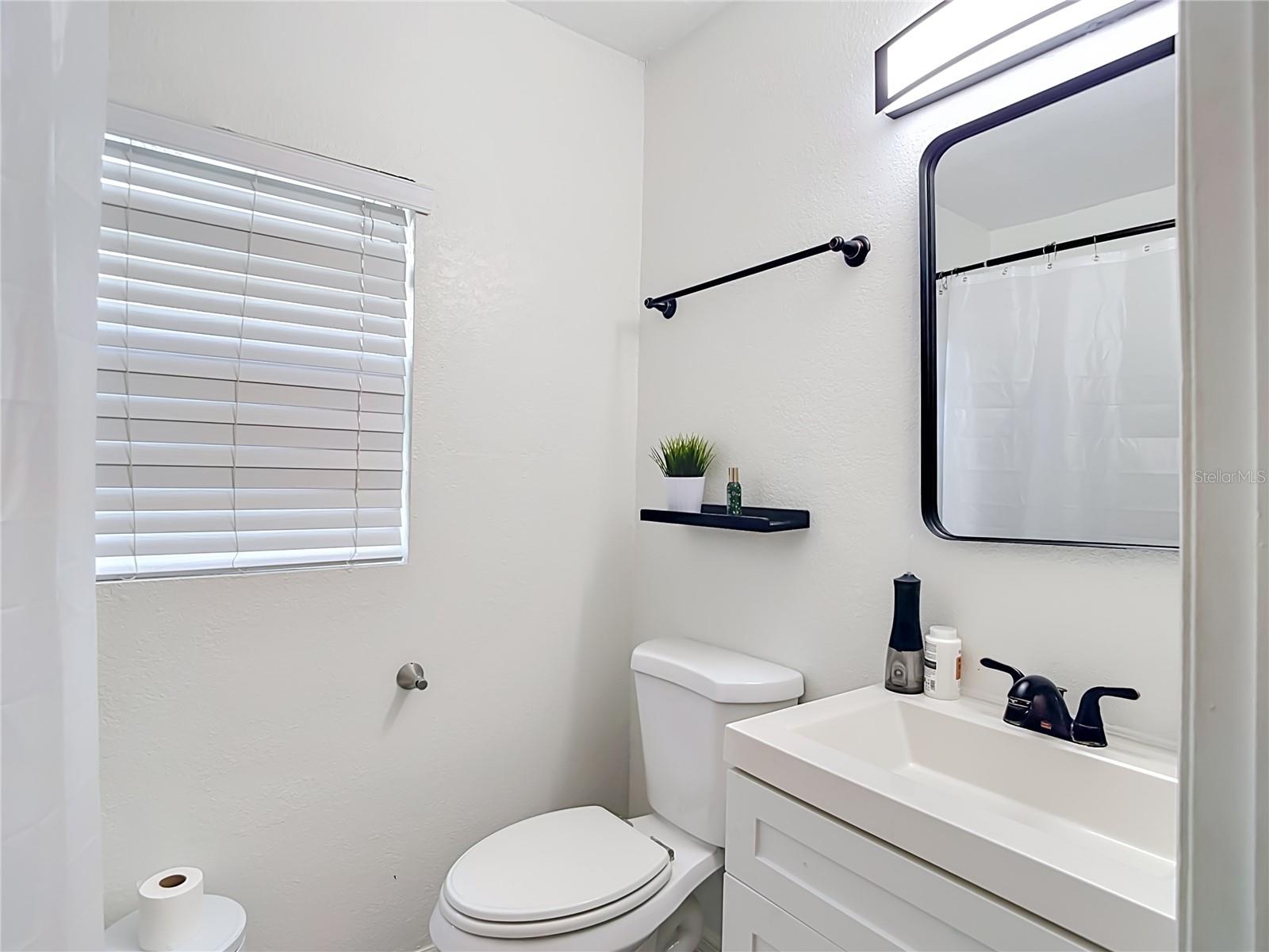 7309 N HUNTLEY AVE — photo 35