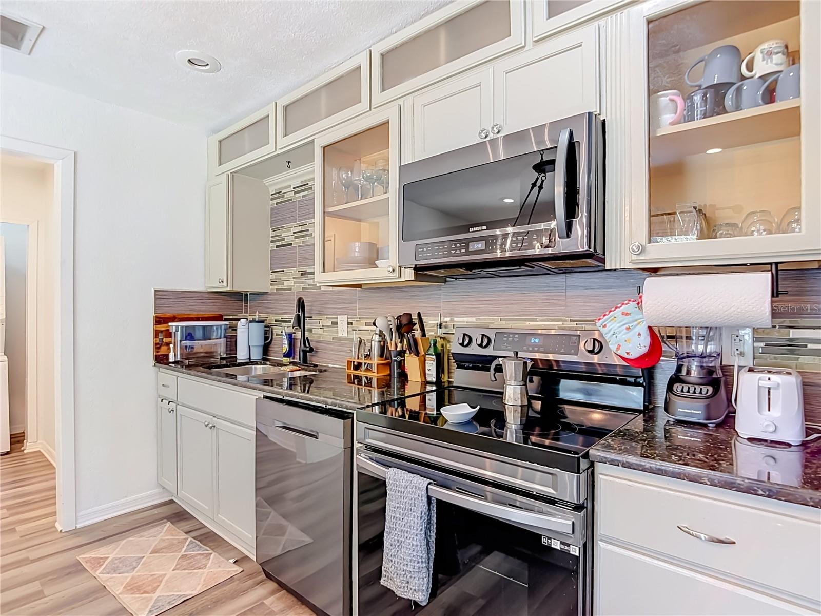 7309 N HUNTLEY AVE — photo 20