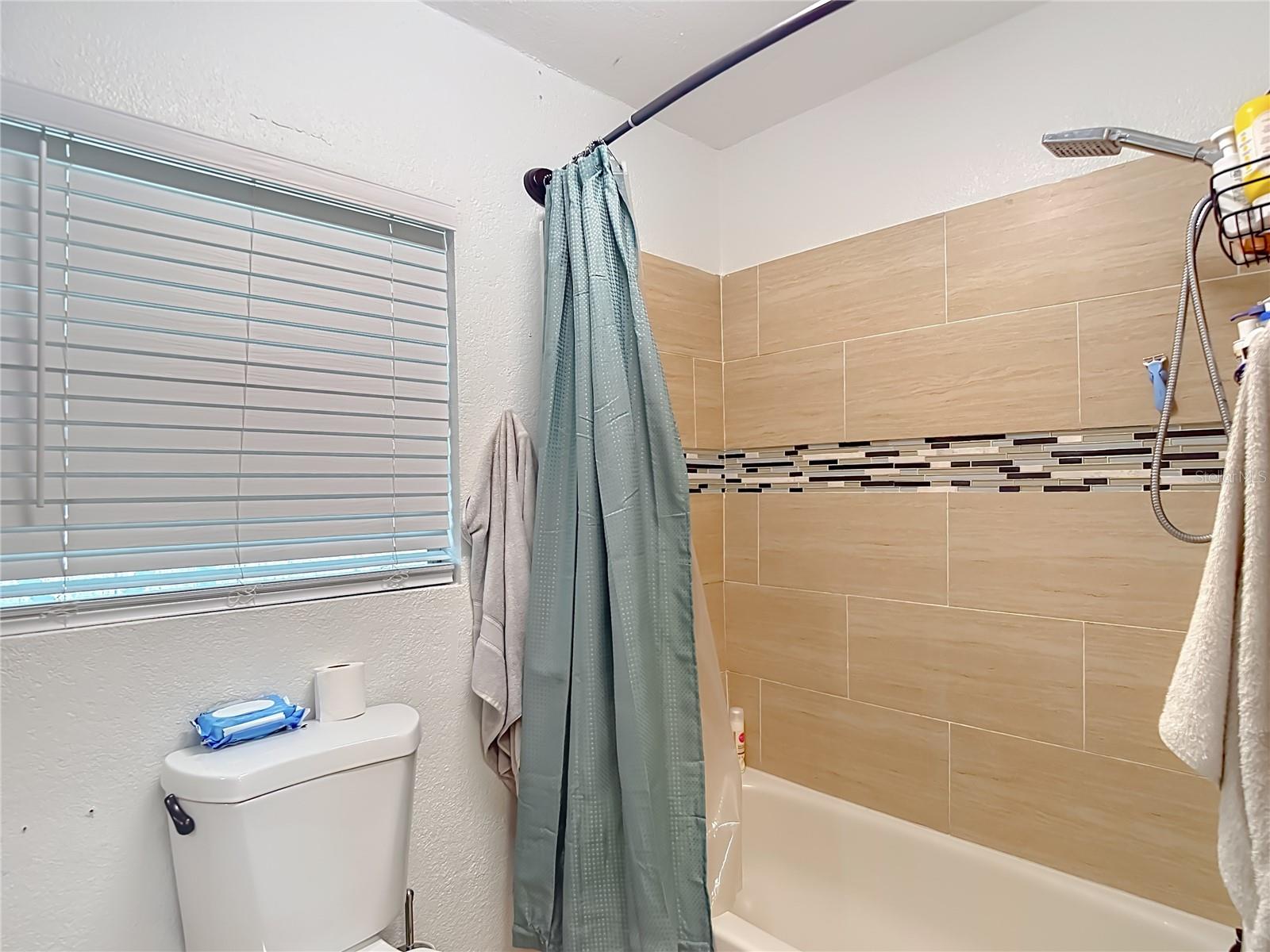 7309 N HUNTLEY AVE — photo 41