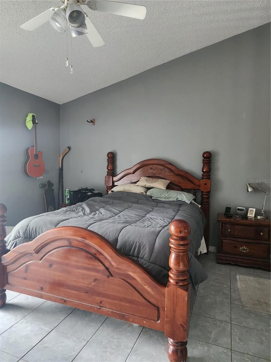 200 MERES BLVD #19 — photo 15