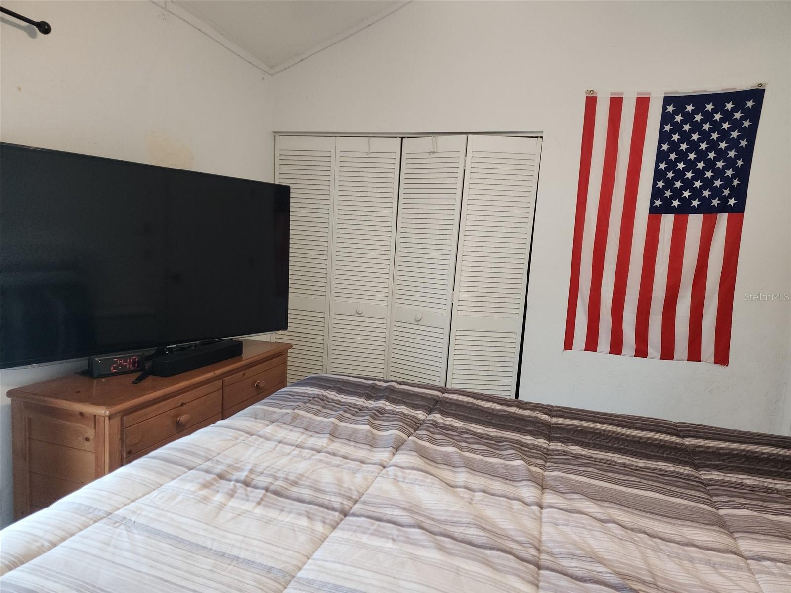 200 MERES BLVD #19 — photo 8