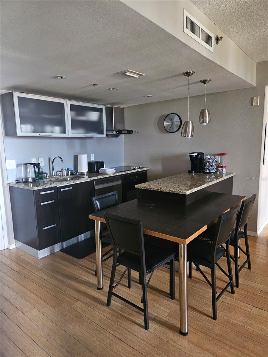 701 S MADISON AVE #515 — photo 9