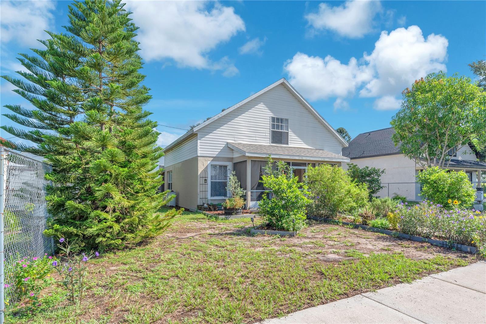 5810 HICKMAN ST — photo 4