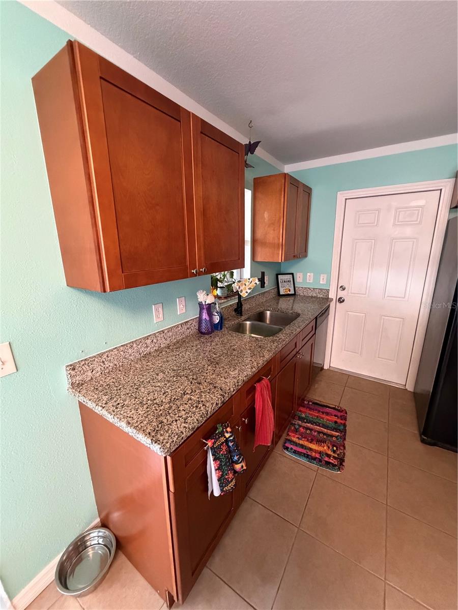 5810 HICKMAN ST — photo 23
