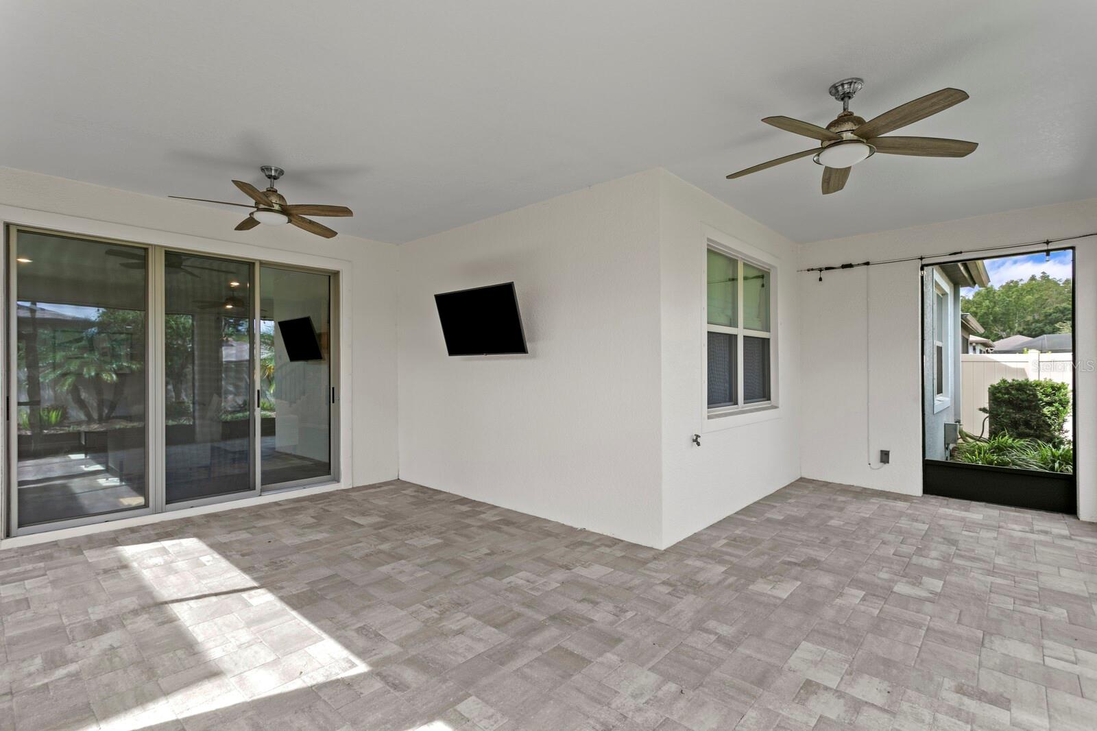 18908 WILLOWMORE CEDAR DR — photo 50