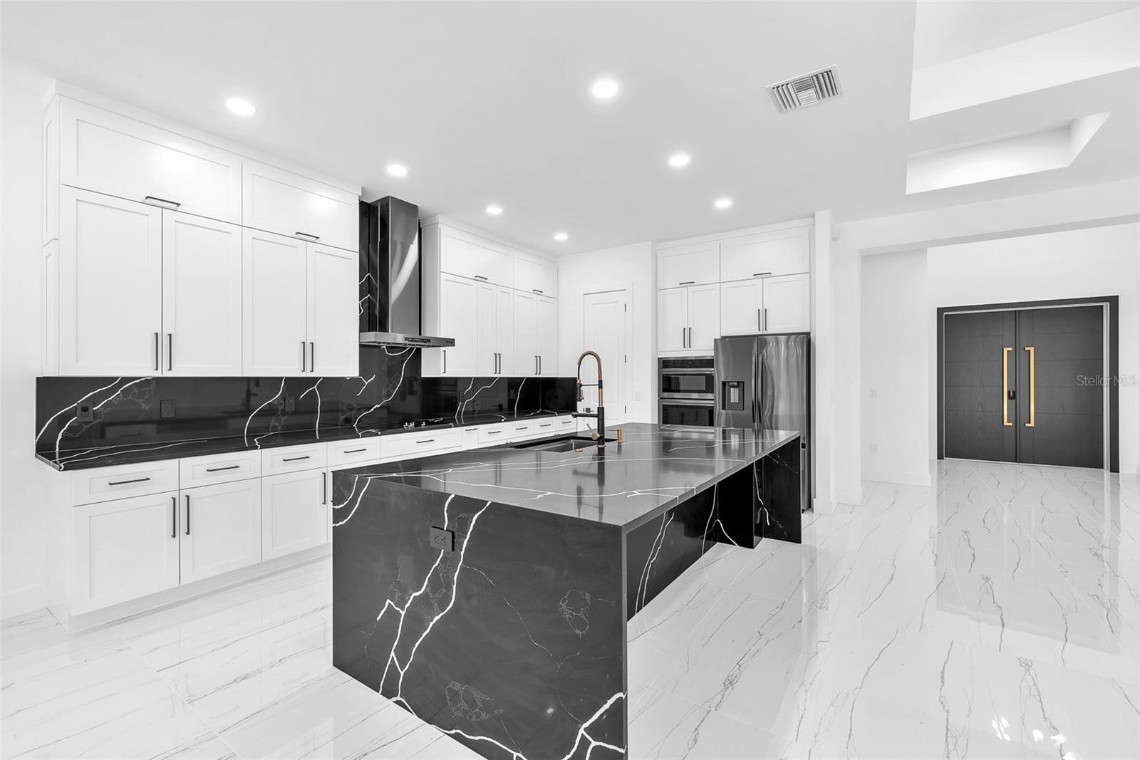 11921 FORT KING HWY — photo 27