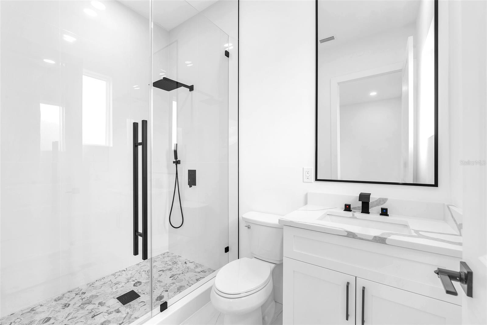 11921 FORT KING HWY — photo 38