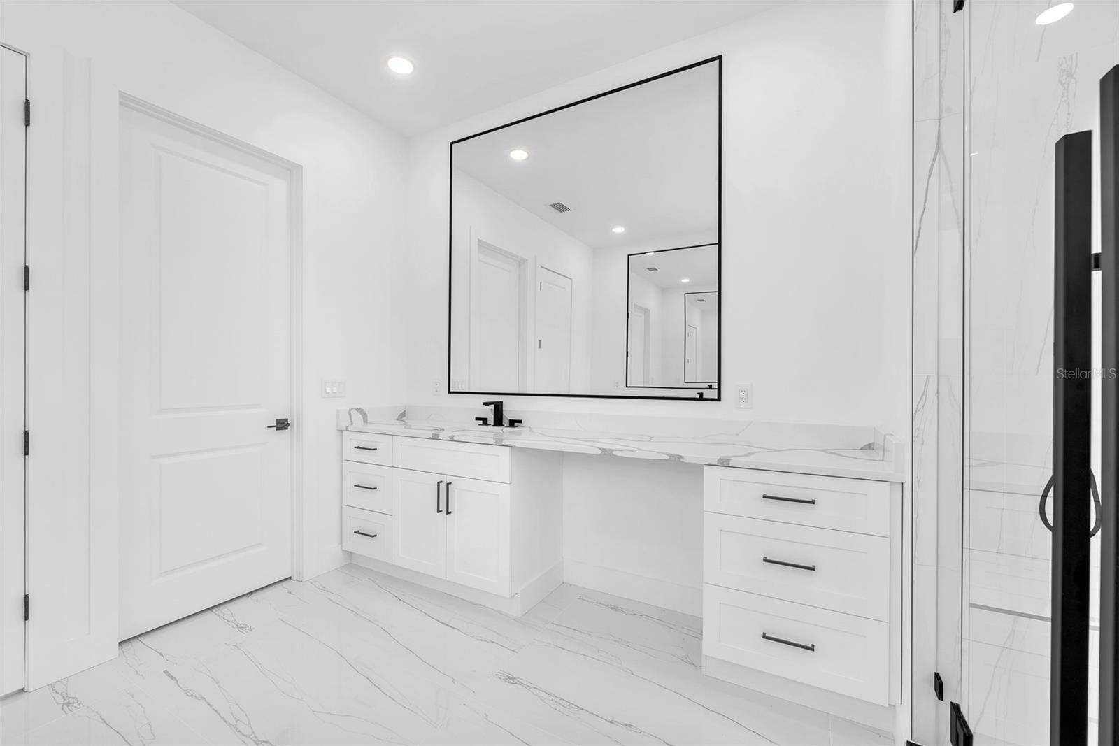 11921 FORT KING HWY — photo 51