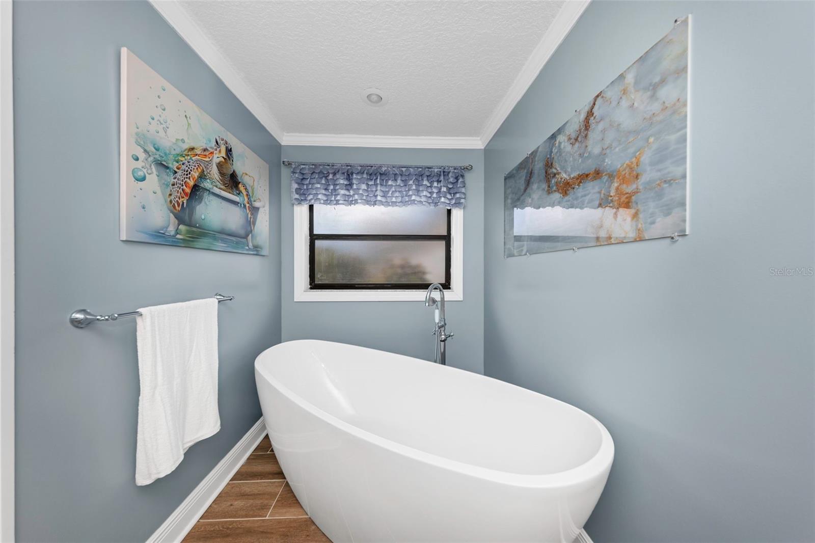 1620 COUNTRY LN — photo 24