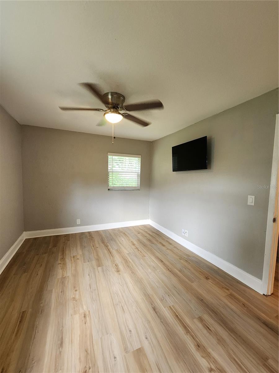 4307 W MAIN ST — photo 2