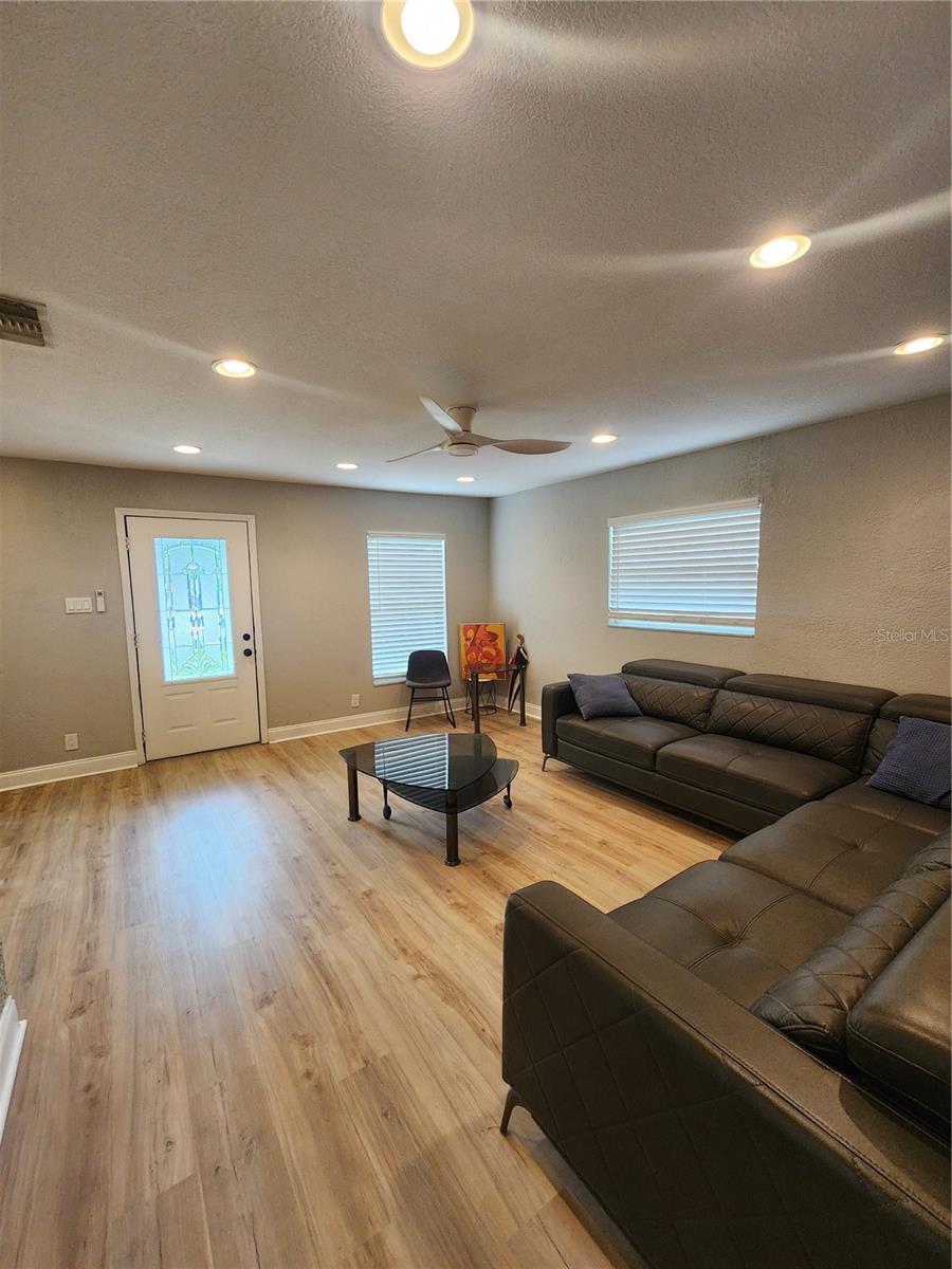 4307 W MAIN ST — photo 8