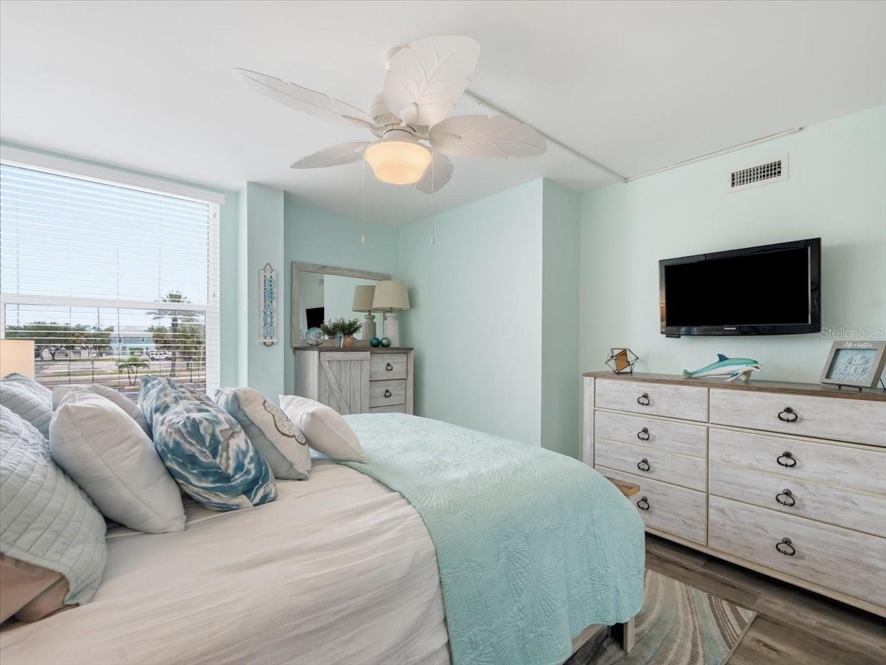 14800 GULF BLVD #207 — photo 33