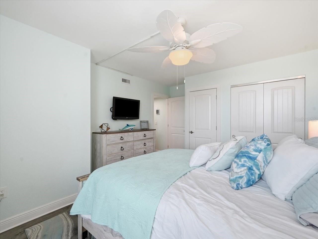 14800 GULF BLVD #207 — photo 34