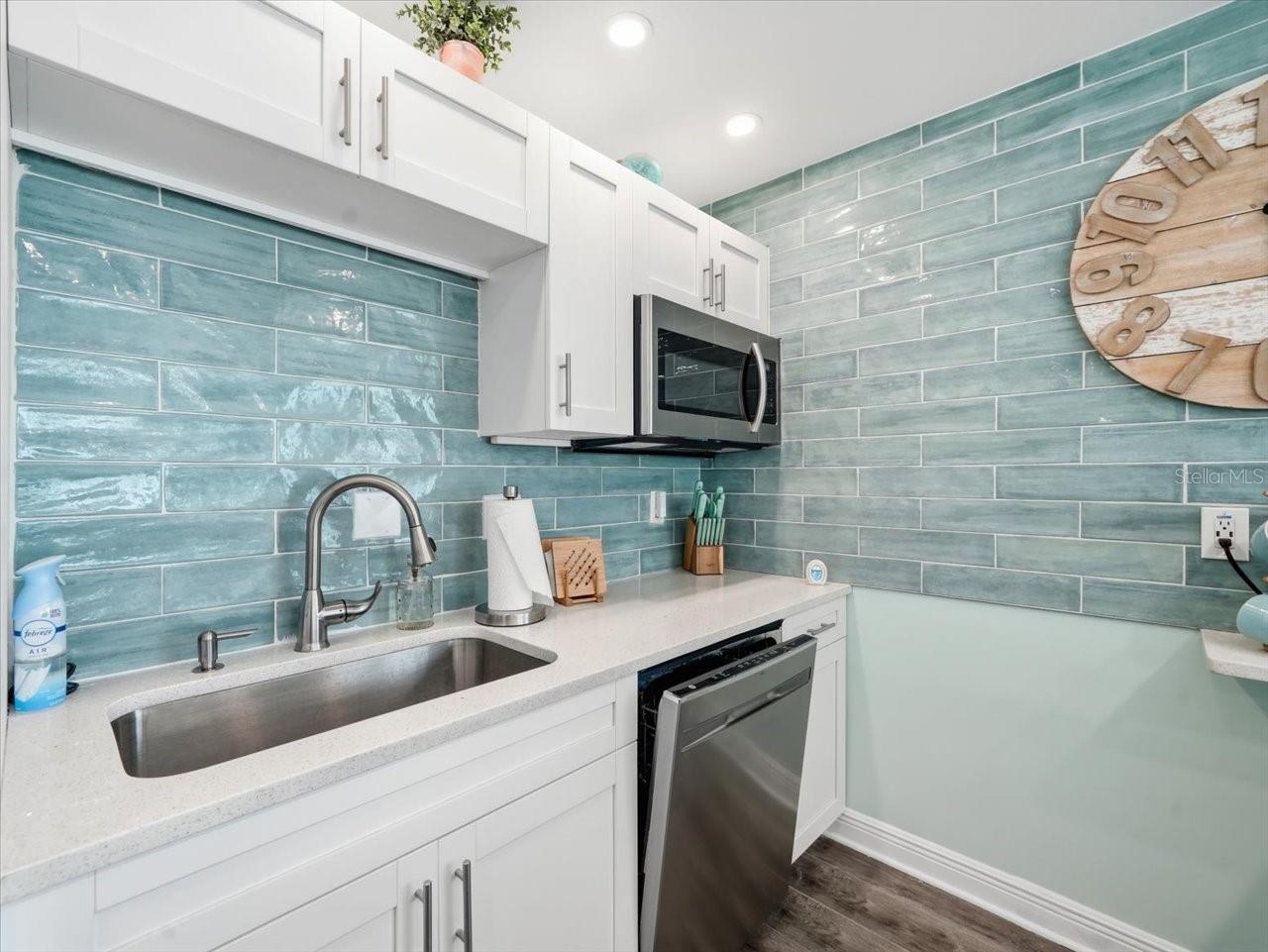 14800 GULF BLVD #207 — photo 13