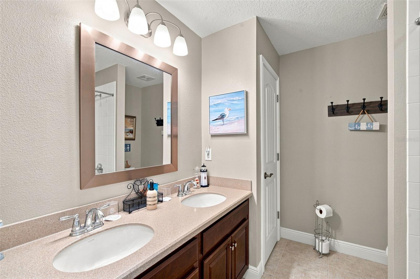 14215 PONDHAWK LN — photo 33