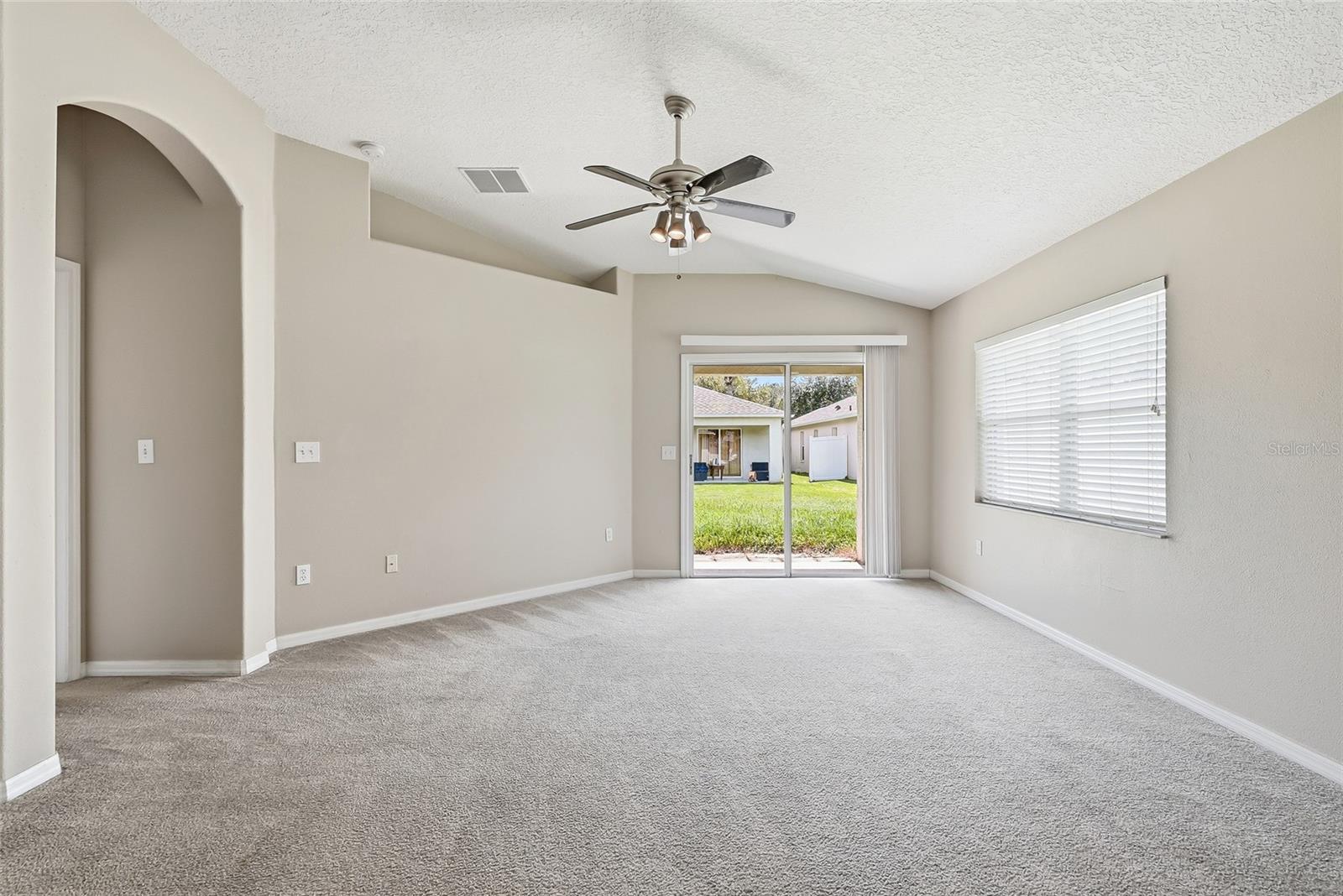 25928 CRIPPEN DR — photo 8