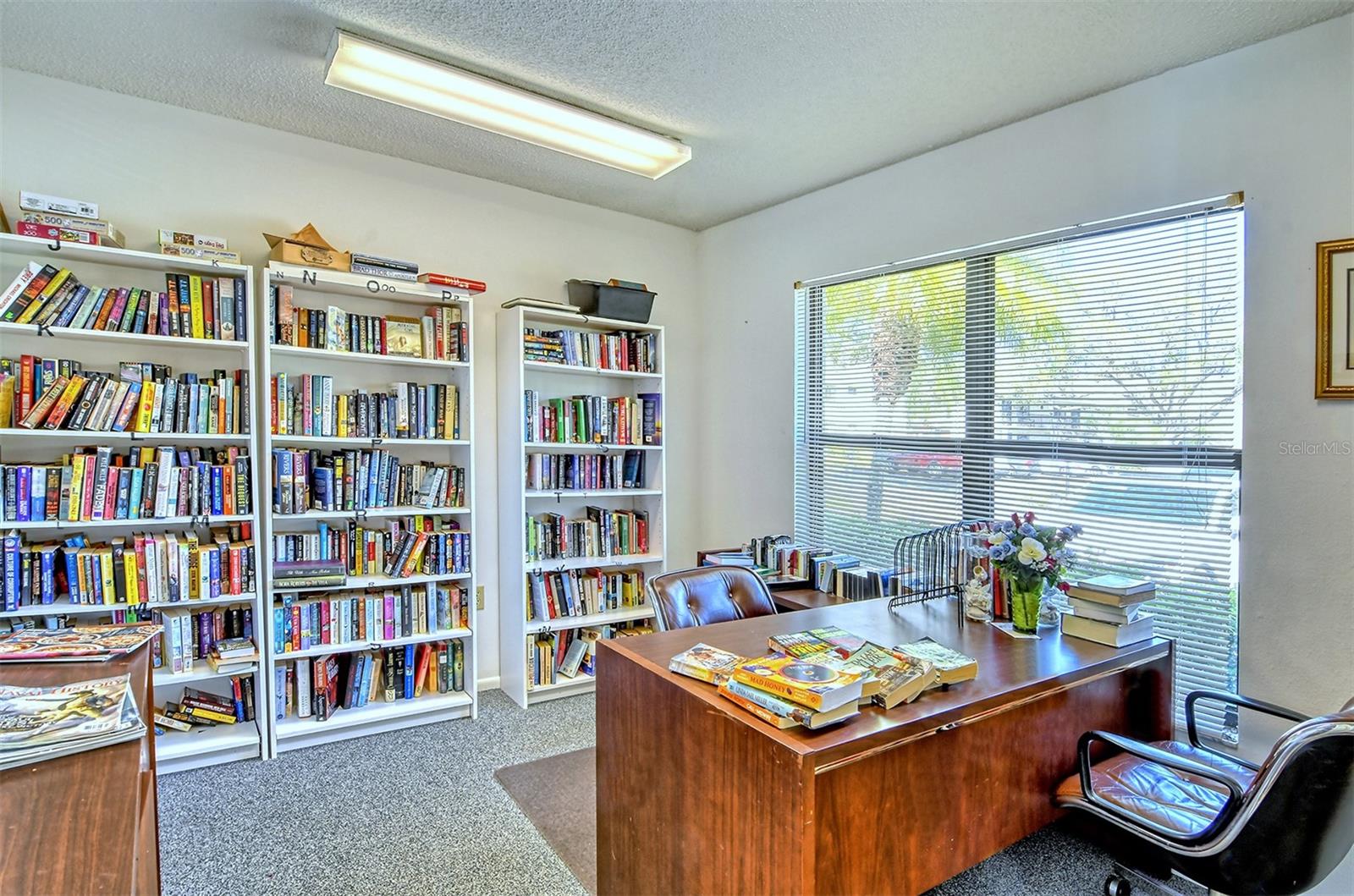 7584 EAGLE CREEK DR #7584 — photo 40