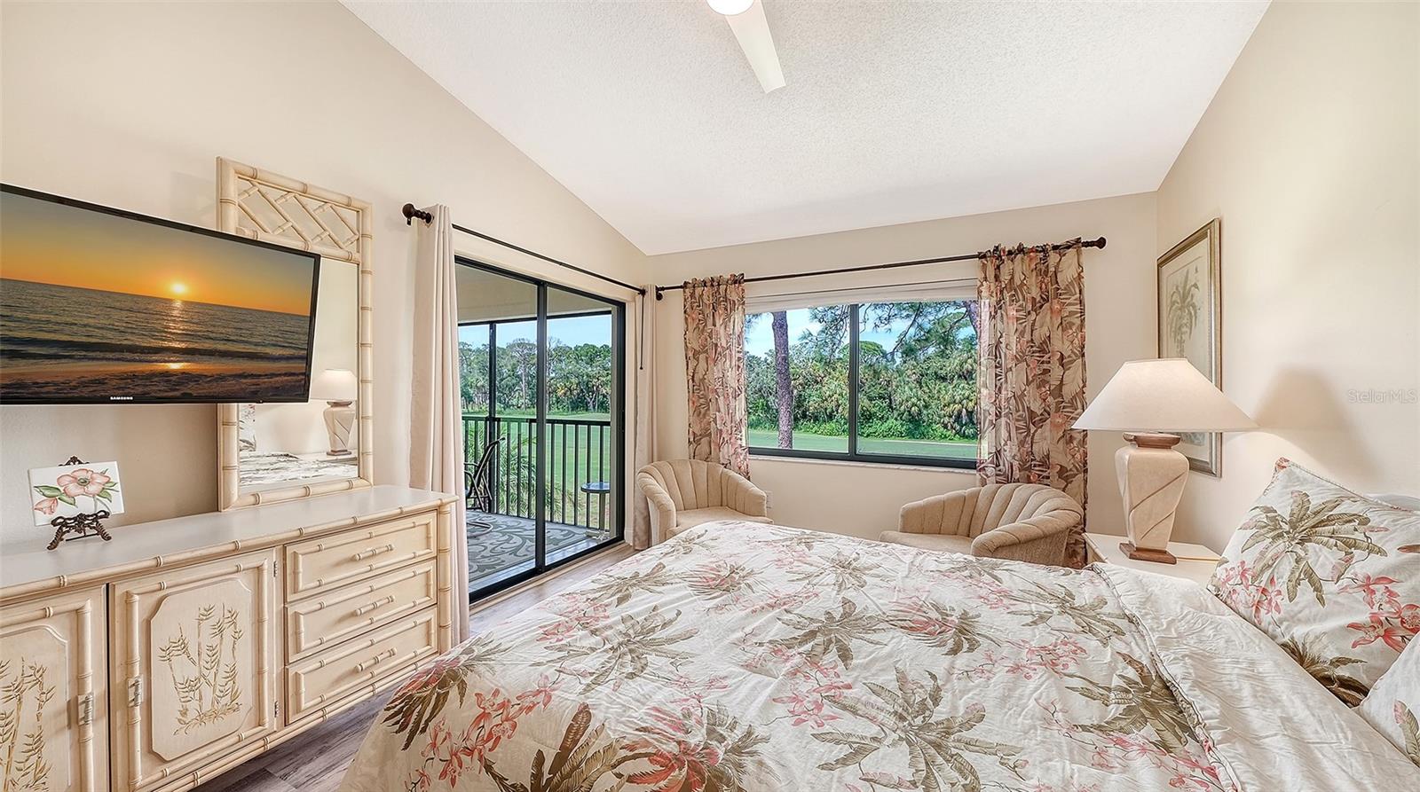 7584 EAGLE CREEK DR #7584 — photo 19