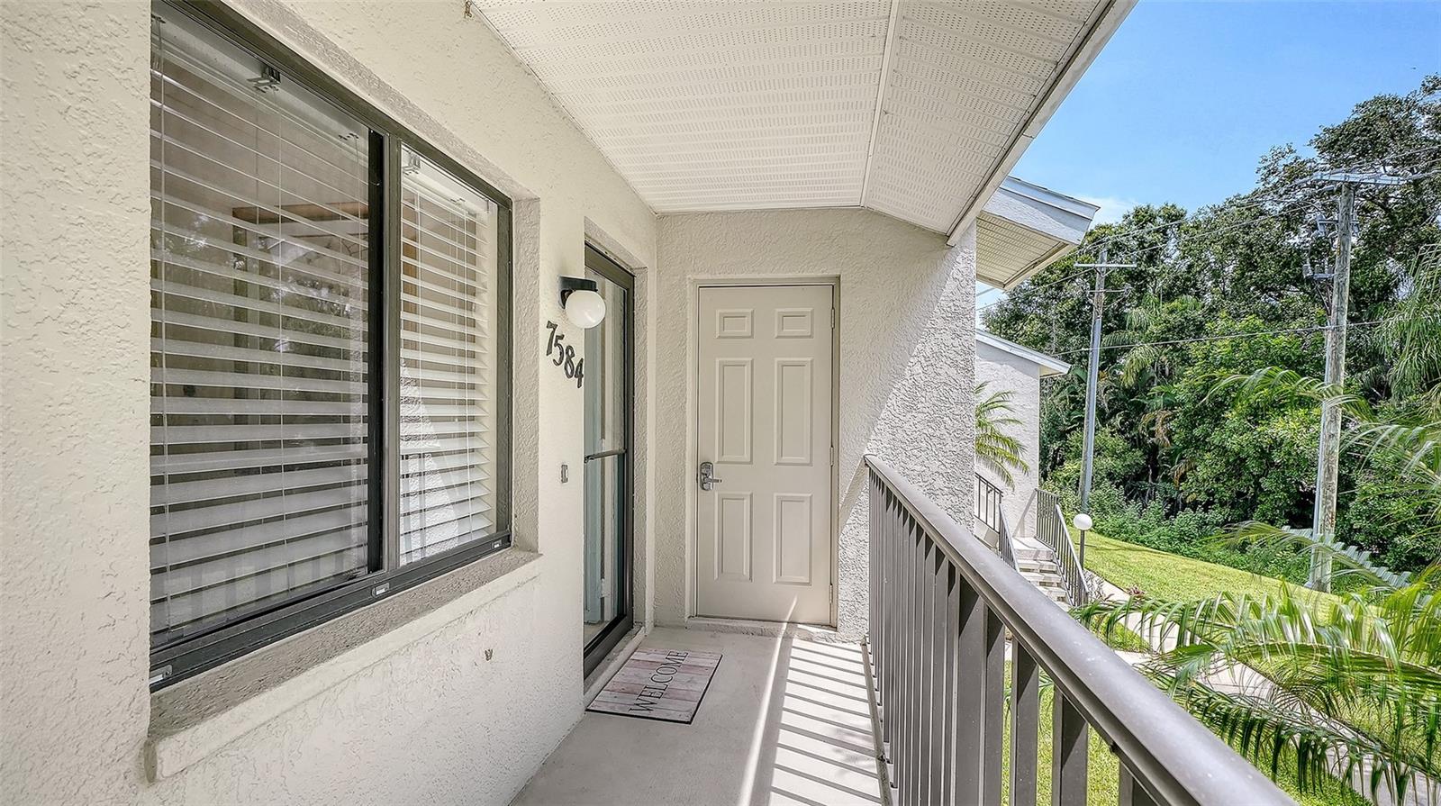 7584 EAGLE CREEK DR #7584 — photo 4