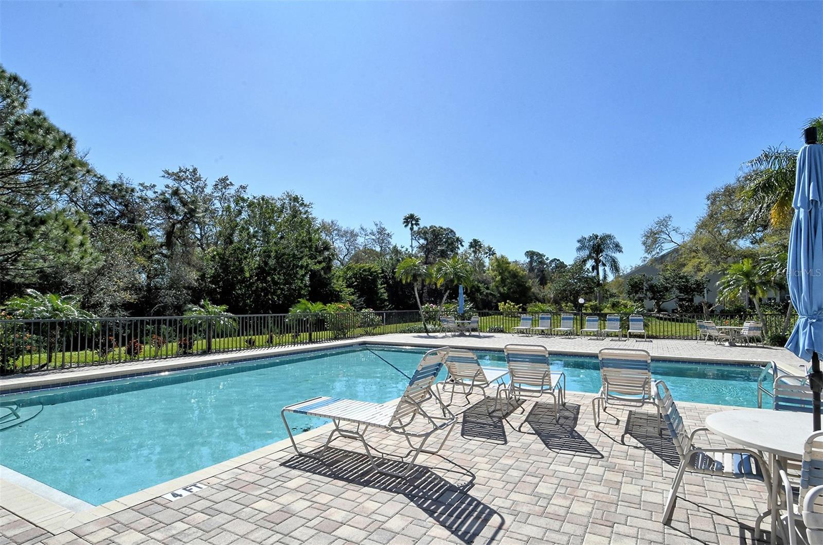 7584 EAGLE CREEK DR #7584 — photo 41