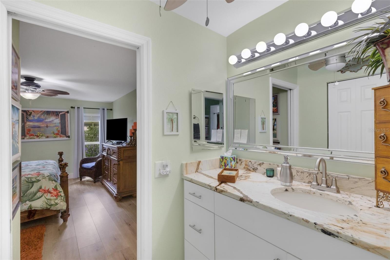 112 ELMWOOD CIR #112 — photo 31