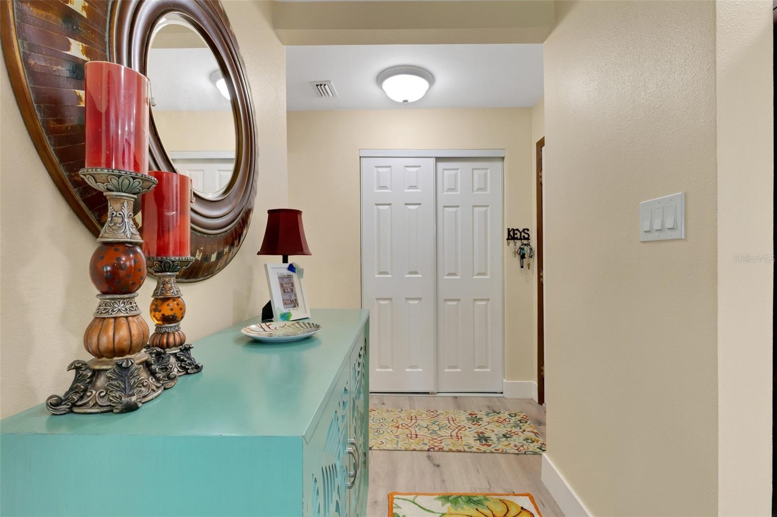 112 ELMWOOD CIR #112 — photo 23