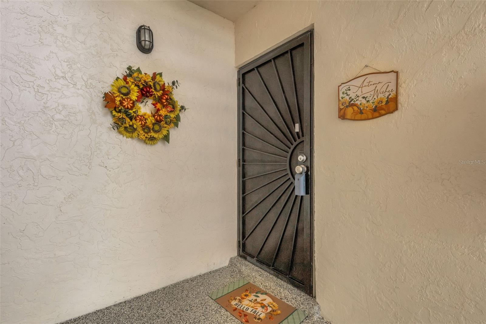 112 ELMWOOD CIR #112 — photo 6
