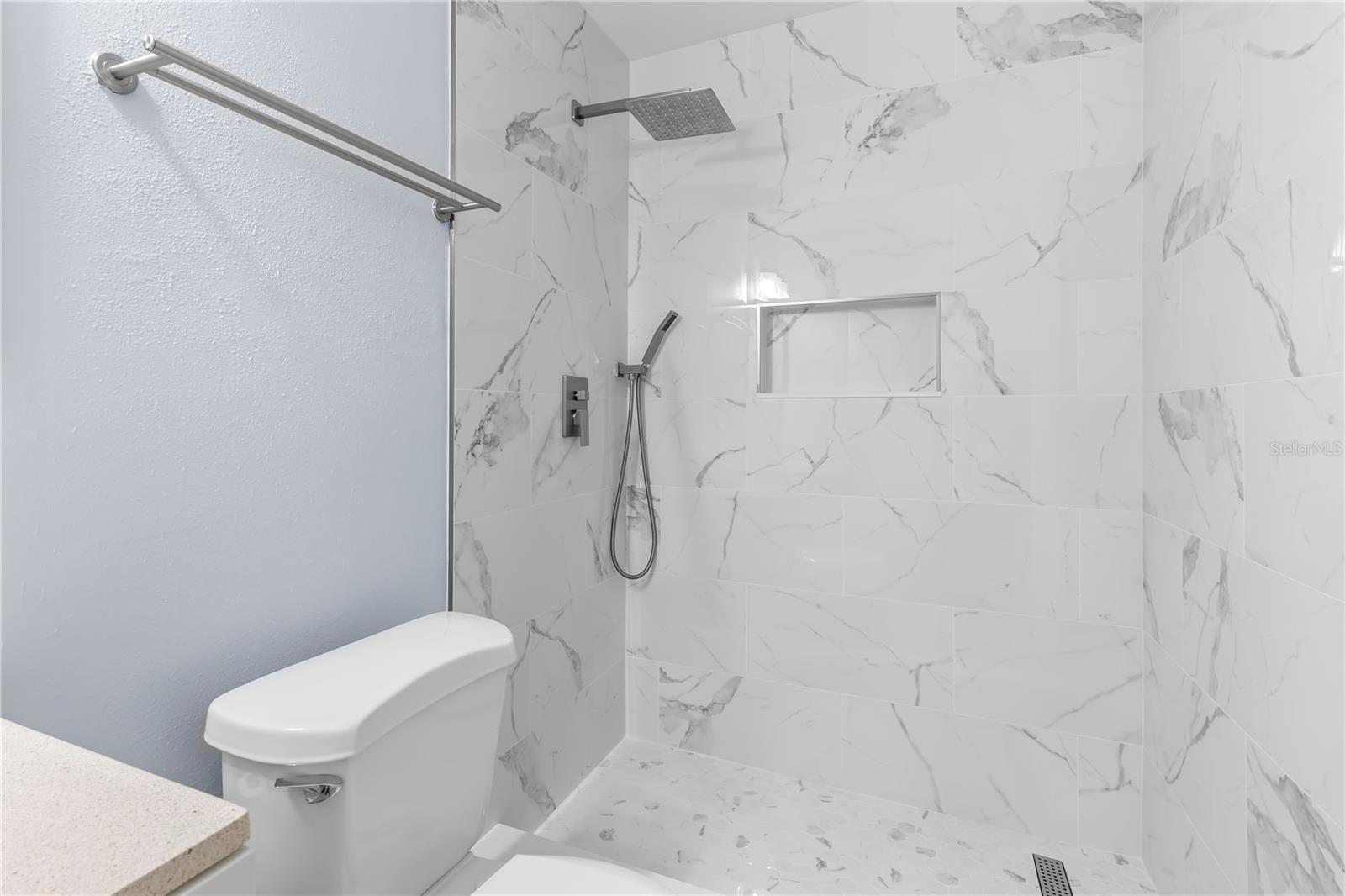 5660 80TH ST N #208A — photo 25