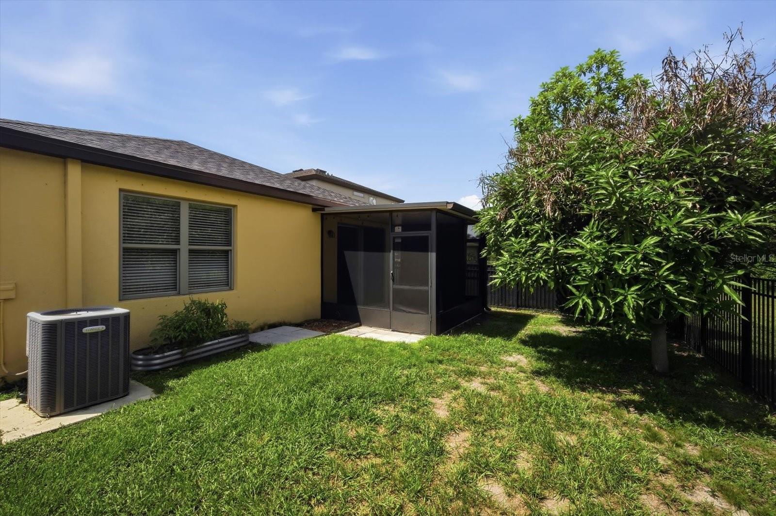 5947 SWEET BIRCH DR — photo 29