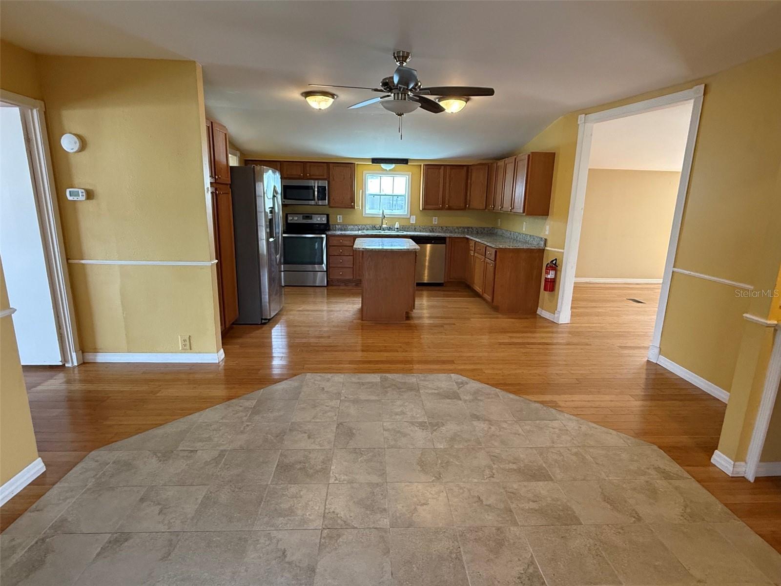 3022 SHORT LEAF ST — photo 3