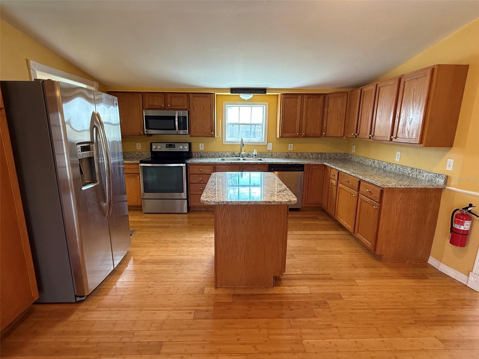 3022 SHORT LEAF ST — photo 4
