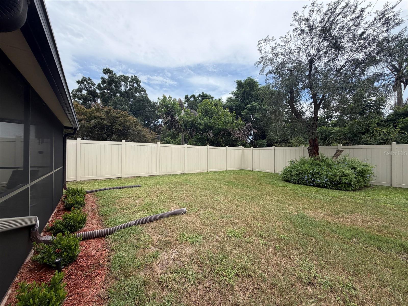 905 WICKETRUN DR — photo 14