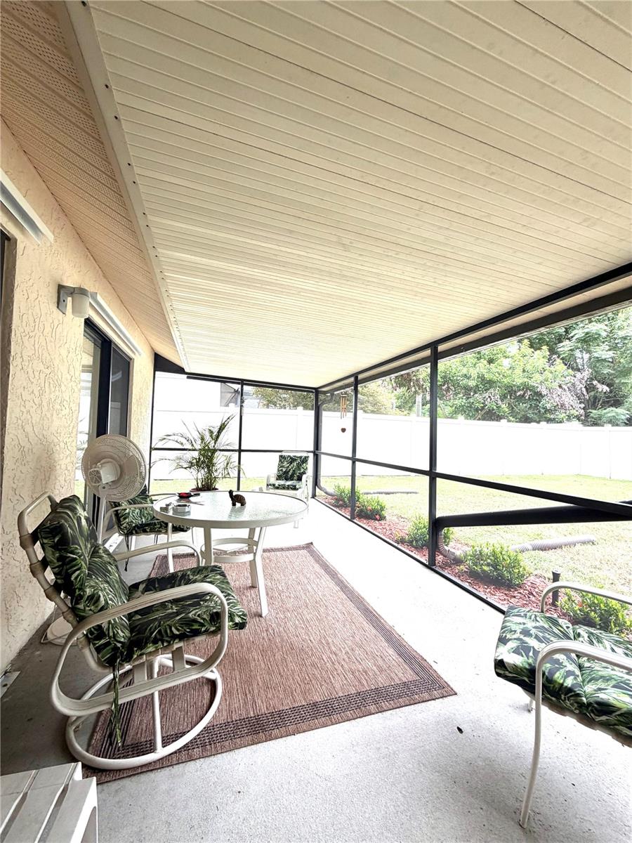 905 WICKETRUN DR — photo 12