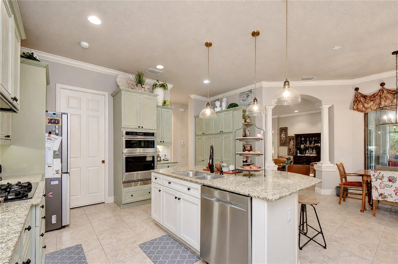 20622 BROADWATER DR — photo 20