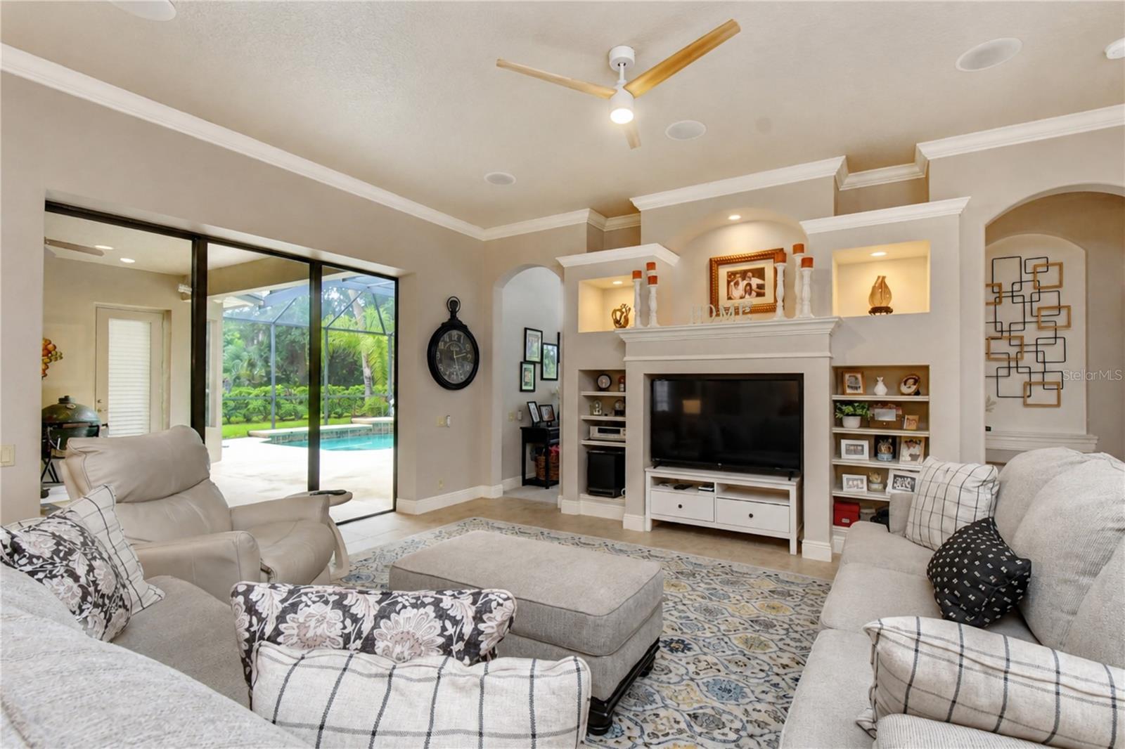 20622 BROADWATER DR — photo 23