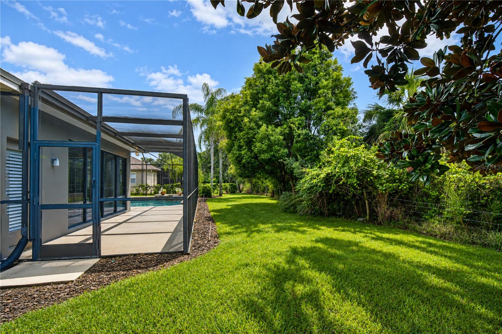 20622 BROADWATER DR — photo 39
