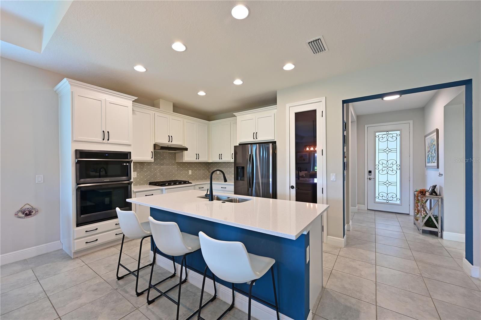 10715 KLEE AVE — photo 3