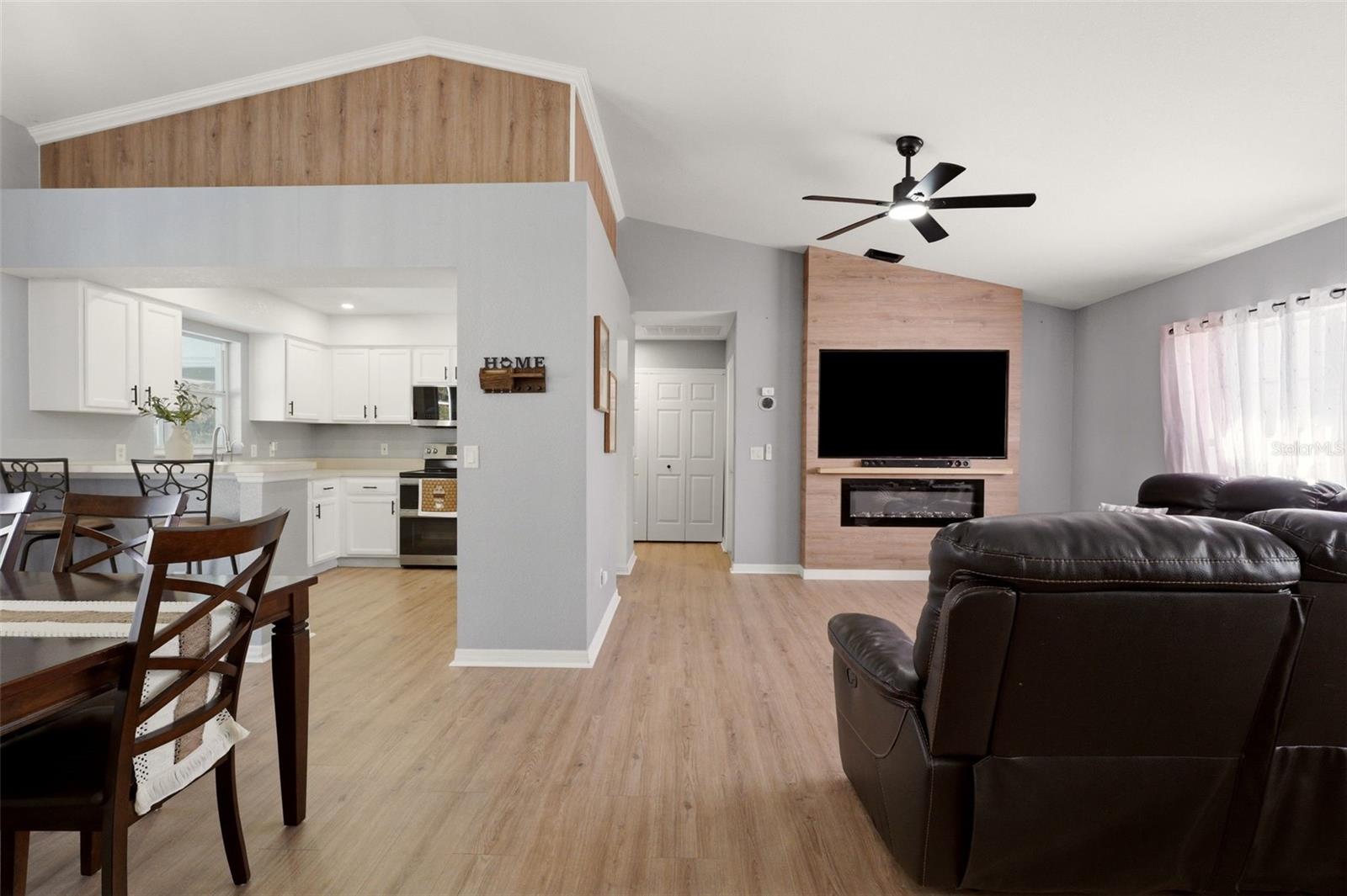 4543 OAKLEY RD — photo 32
