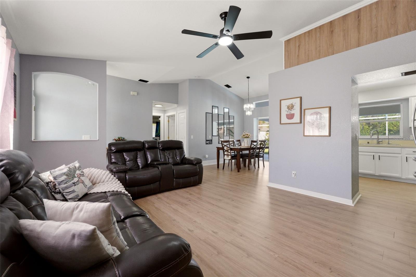 4543 OAKLEY RD — photo 33