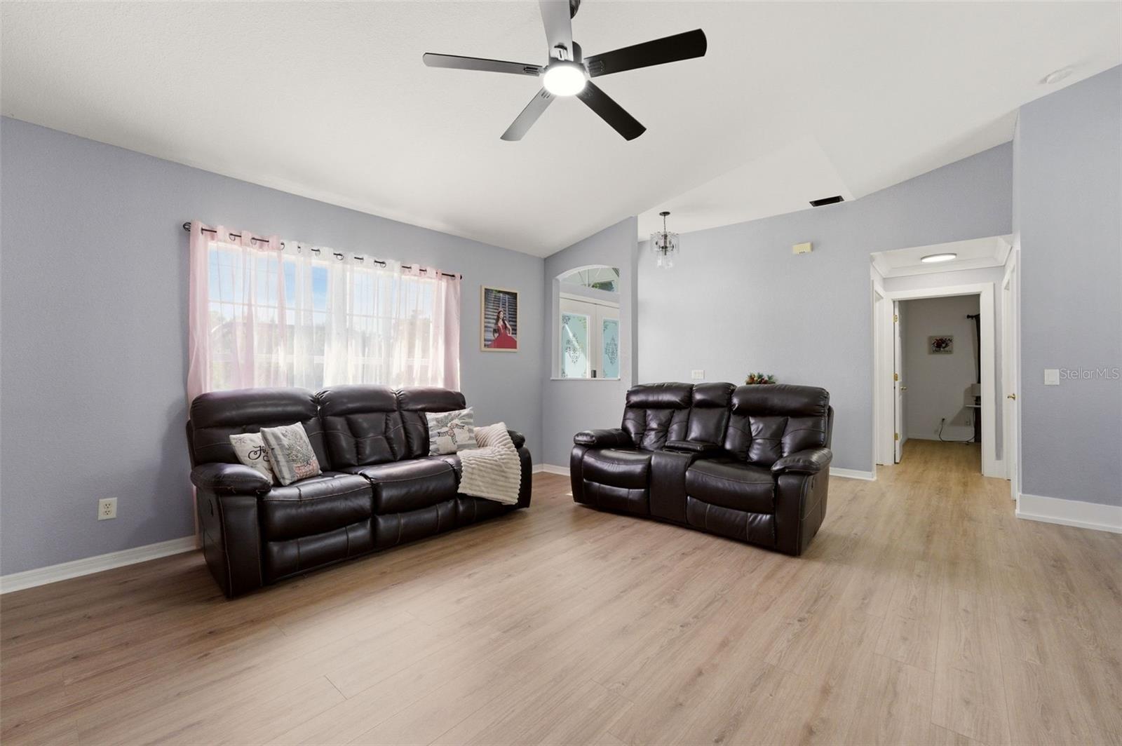 4543 OAKLEY RD — photo 34