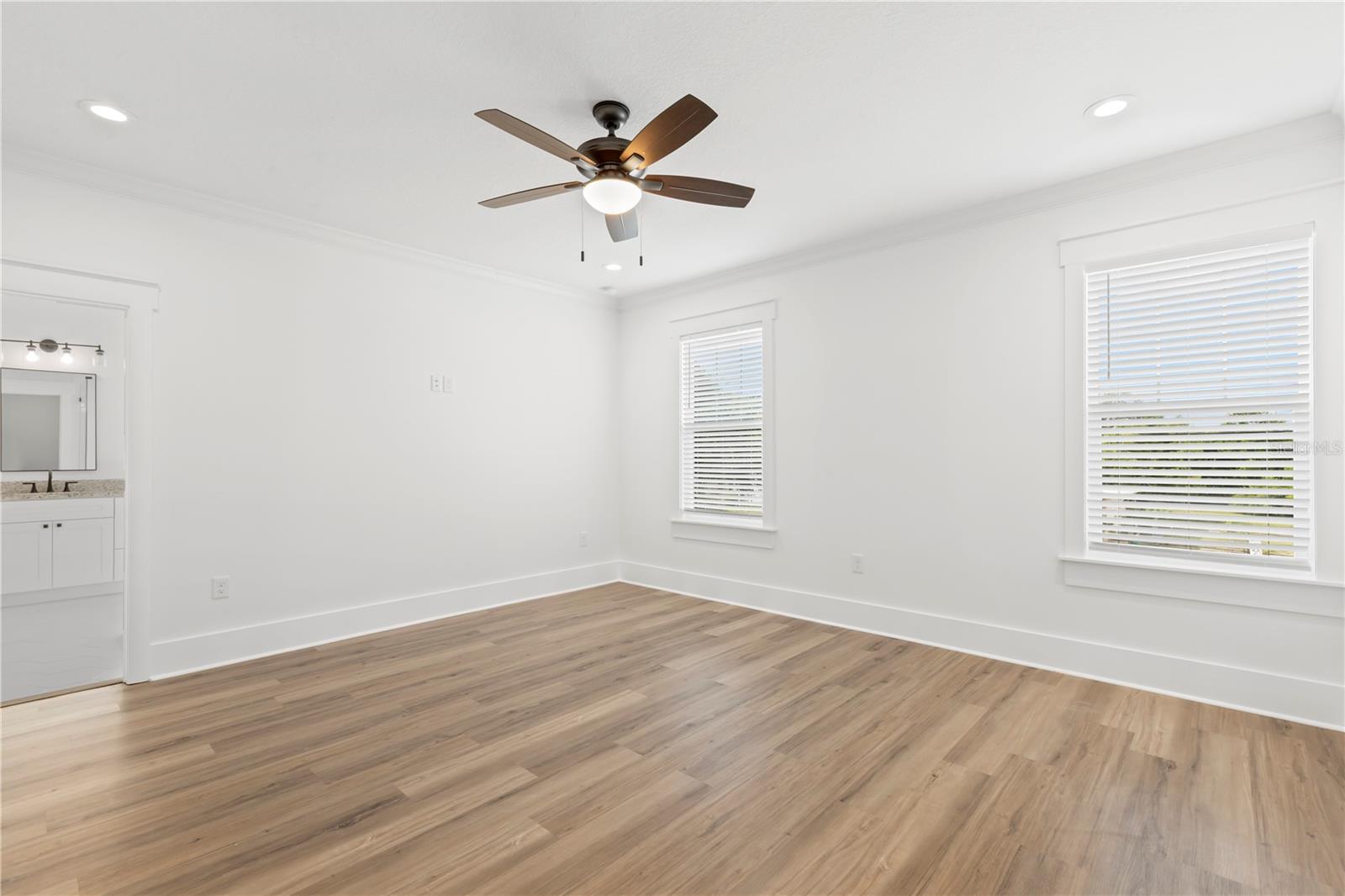 3923 W GRAY ST — photo 26