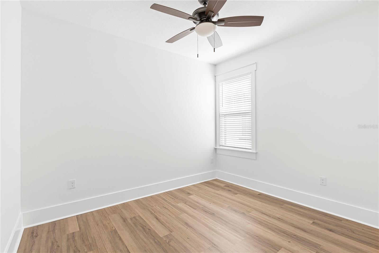 3923 W GRAY ST — photo 20
