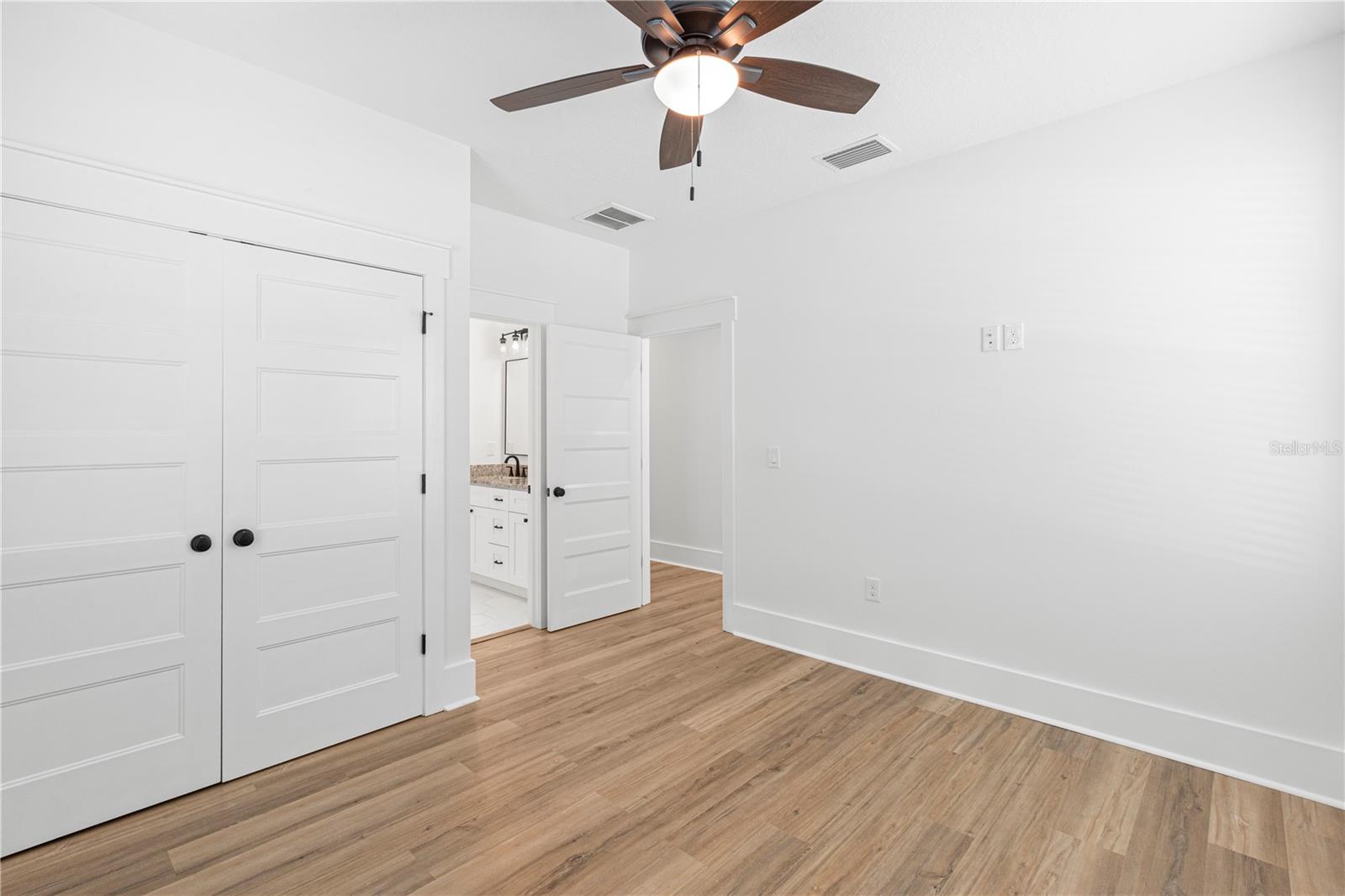 3923 W GRAY ST — photo 21